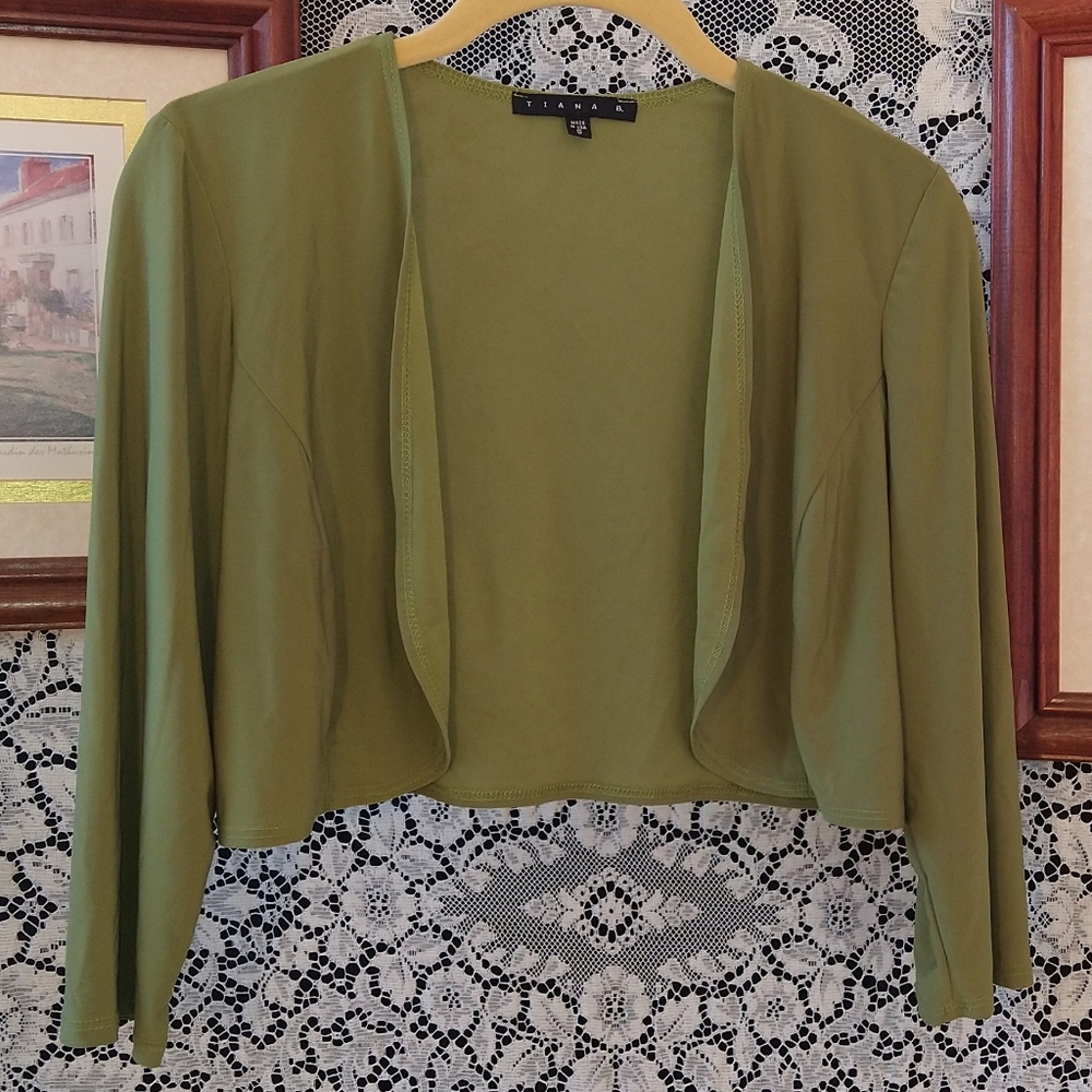 Tiana B. Green Women's Sweater